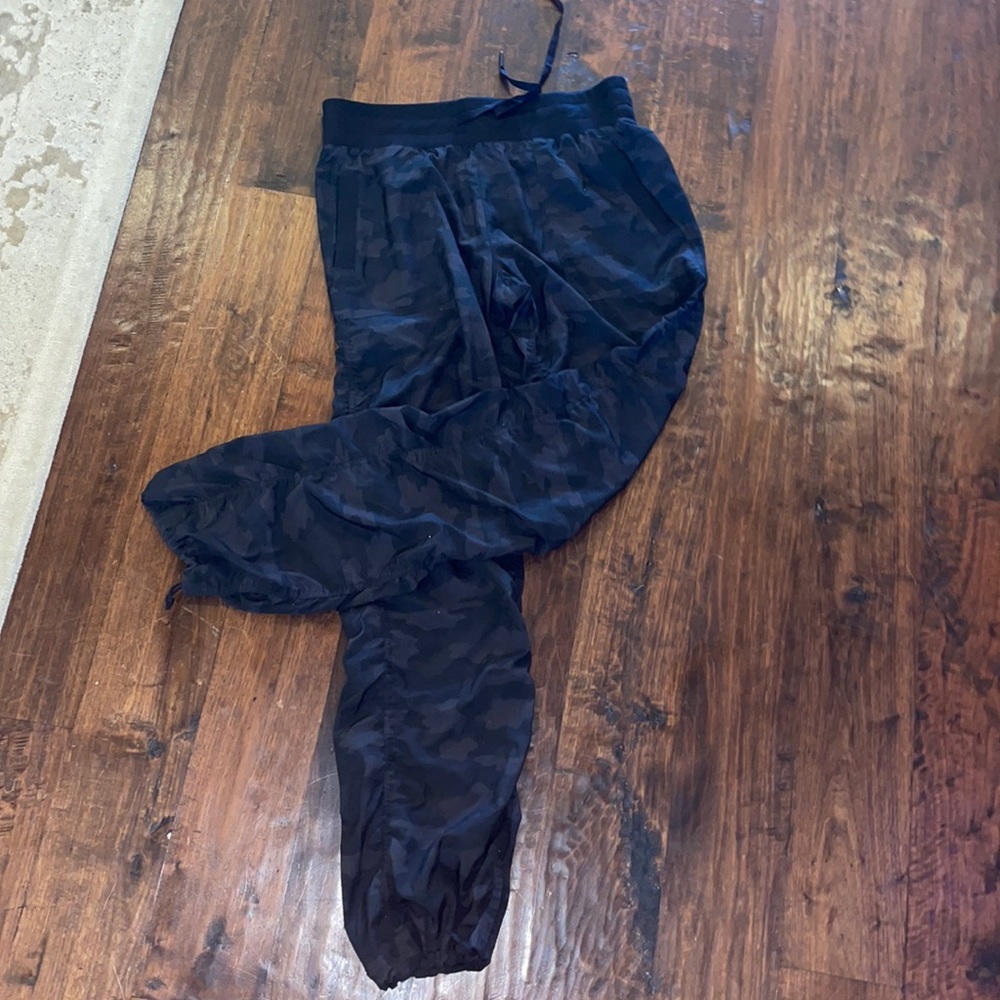 Women’s camo athletic joggers